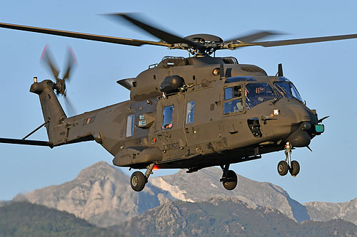 Hélicoptère NH90 NFH Esercito