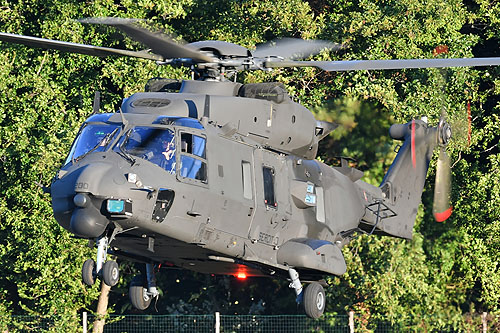 Hélicoptère NH90 NFH Esercito