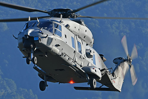 Hélicoptère NH90 TTH Marina Militare