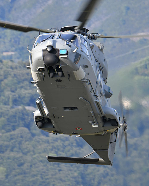 Hélicoptère NH90 TTH Marina Militare