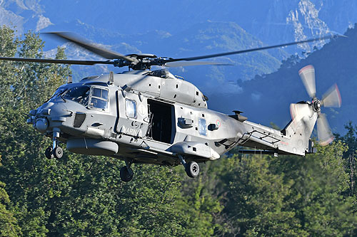 Hélicoptère NH90 NFH Marina Militare