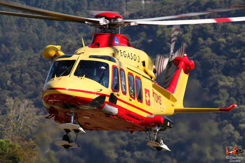 Hélicoptère de secours AW139 I-TOMS Babcock