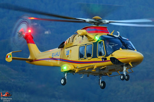 Hélicoptère de secours AW169 EI-HIJ Alidaunia