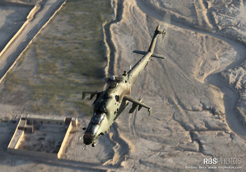 Hélicoptère MI24 Hind D de l'armée polonaise en Afghanistan