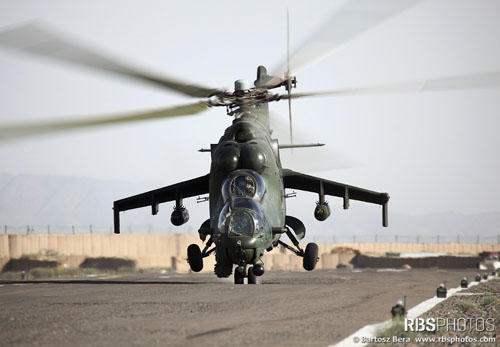 Hélicoptère MI24 Hind D de l'armée polonaise en Afghanistan