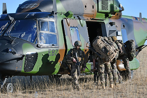 Section de combat du 1er RPH prête à embarquer