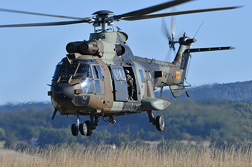 Hélicoptère AS332 SuperPuma de l'Armée de Terre espagnole (FAMET)