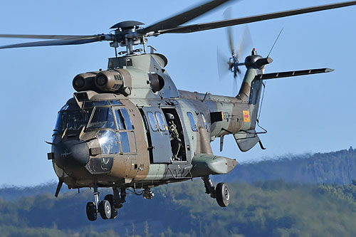 Hélicoptère AS332 SuperPuma de l'Armée de Terre espagnole (FAMET)