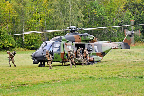 Hélicoptère NH90 Caïman TTH ALAT Armée de Terre France