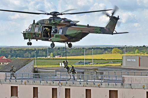 Hélicoptère NH90 Caïman TTH ALAT Armée de Terre France