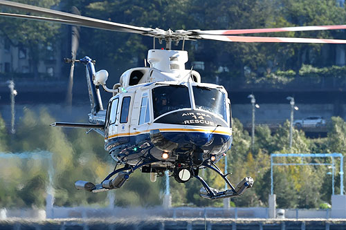 Hélicoptère de secours Bell 412 EP du NYPD Air Sea Rescue