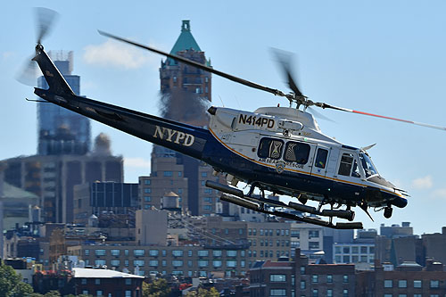 Hélicoptère de secours Bell 412 EP du NYPD Air Sea Rescue