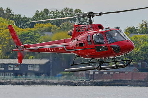 Hélicoptère Airbus Helicopters AS350 B2 Ecureuil N351LH