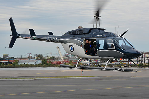 Hélicoptère Bell 206L LongRanger N282AE de FlyNYON