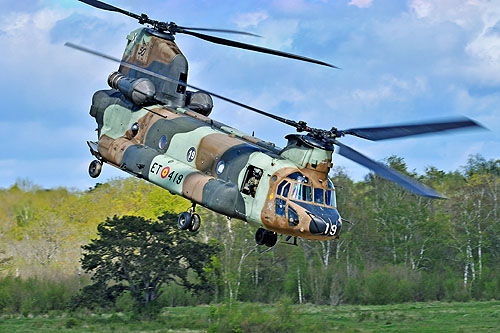 Hélicoptère de transport lourd CH47 Chinook de l'Armée de Terre espagnole (FAMET)