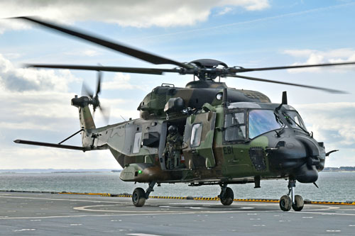 Appontage de l'hélicoptère NH90 EBI