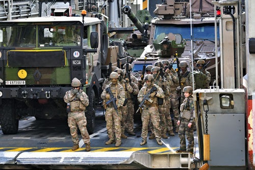 Accostage d’un EDAR lors d’une rotation rapide depuis le PHA