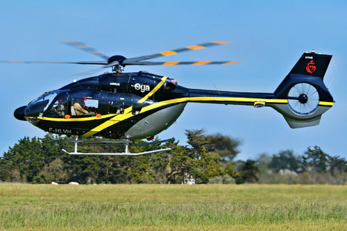 Hélicoptère H145 D3 F-HLVH d'OYA Vendée Hélicoptères