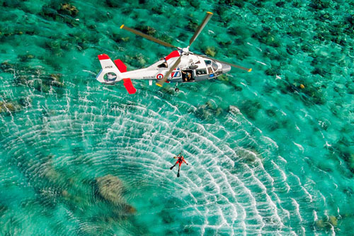 Hélicoptère AS365 N3 Dauphin de la Marine Nationale basé à Tahiti