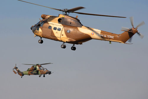 Hélicoptère SA330 Puma et EC665 Tigre ALAT