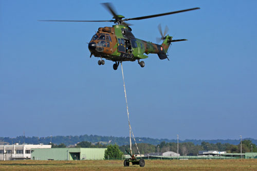 Raid d'artillerie par hélicoptères