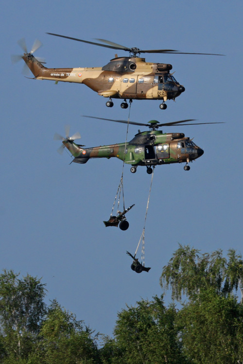 Raid d'artillerie par hélicoptères