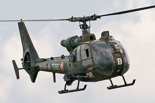 Hélicoptère SA342 Gazelle canon ALAT