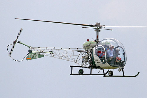 Hélicoptère Bell 47