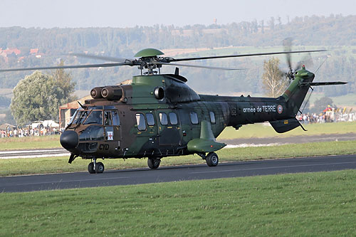 Hélicoptère AS532 Cougar ALAT