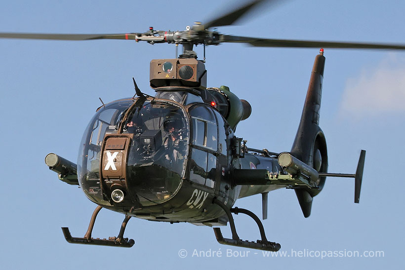 Hélicoptère SA342 Gazelle HOT ALAT