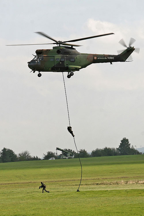 Hélicoptère SA330 Puma ALAT en camouflage Europe