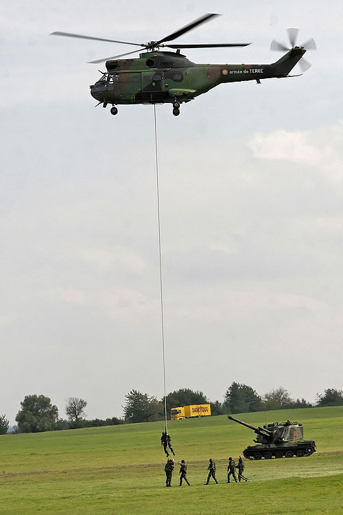 Hélicoptère SA330 Puma ALAT en camouflage Europe