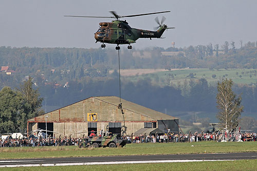 Hélicoptère SA330 Puma ALAT en camouflage Europe