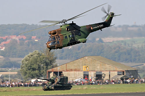 Hélicoptère SA330 Puma ALAT en camouflage Europe