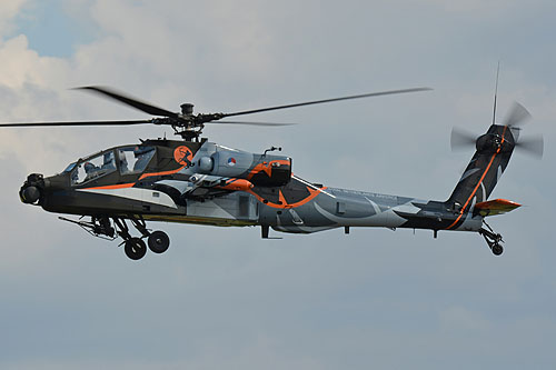 Hélicoptère AH64 Apache KLU