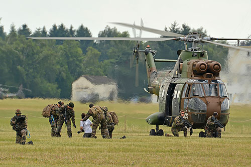 Hélicoptère SA330 Puma ALAT