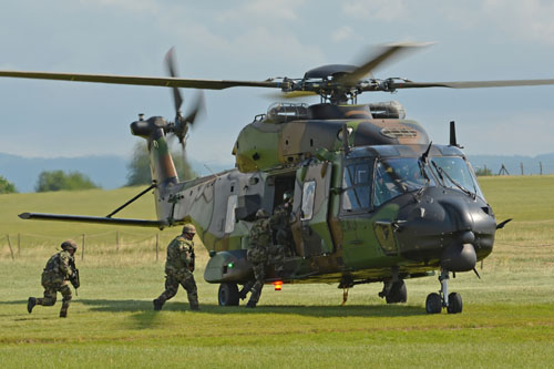 Hélicoptère de transport NH90 Caïman ALAT