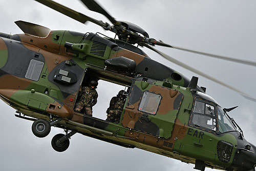 Hélicoptère de transport NH90 TTH Caïman de l'ALAT