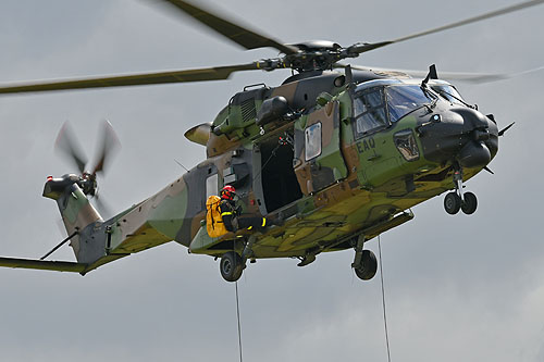 Hélicoptère de transport NH90 TTH Caïman de l'ALAT