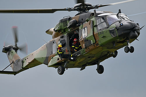 Hélicoptère de transport NH90 TTH Caïman de l'ALAT