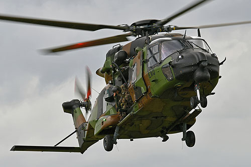 Hélicoptère de transport NH90 TTH Caïman de l'ALAT