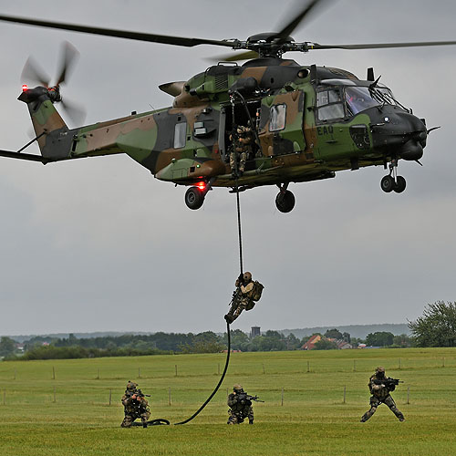 Hélicoptère de transport NH90 TTH Caïman de l'ALAT