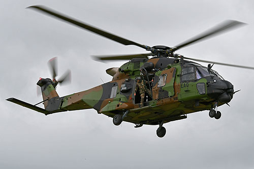 Hélicoptère de transport NH90 TTH Caïman de l'ALAT