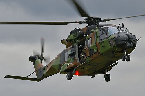 Hélicoptère de transport NH90 TTH Caïman de l'ALAT