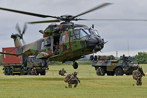 Hélicoptère de transport NH90 TTH Caïman de l'ALAT