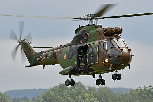 Hélicoptère de transport SA330 Puma ALAT