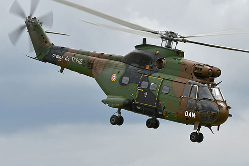 Hélicoptère de transport SA330 Puma ALAT