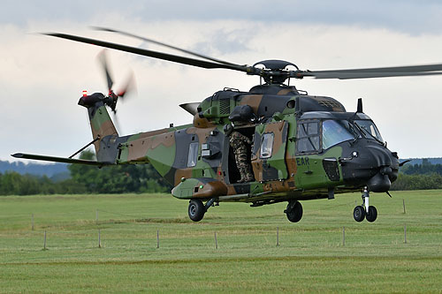 Hélicoptère de transport NH90 TTH Caïman de l'ALAT