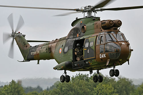 Hélicoptère de transport SA330 Puma ALAT