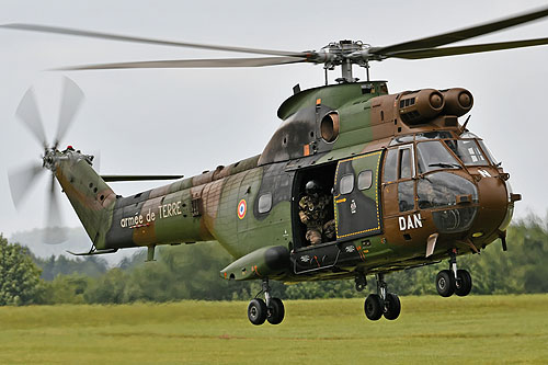 Hélicoptère de transport SA330 Puma ALAT